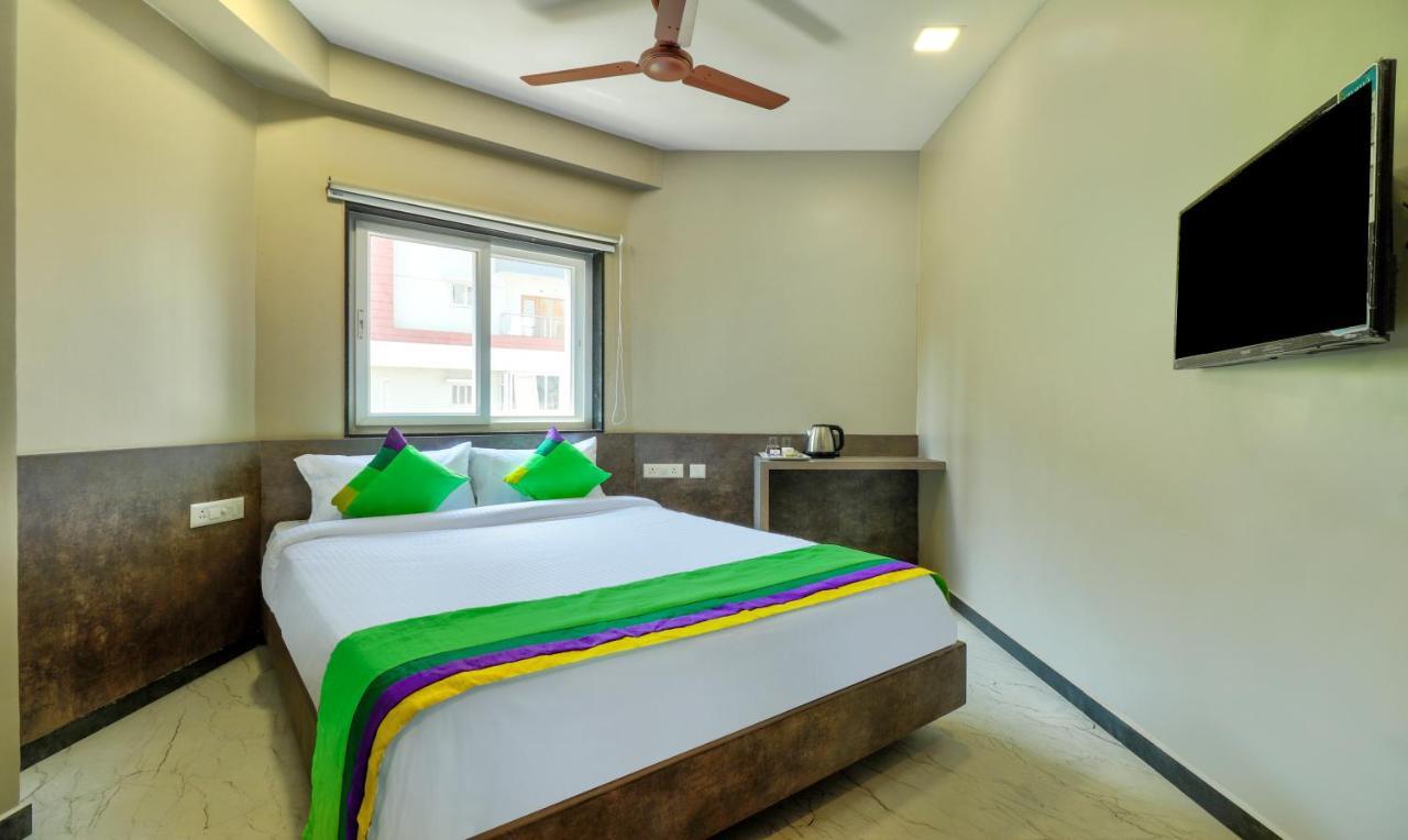 Treebo Sriz Cozy Seethamadhara Visakhapatnam Exterior foto